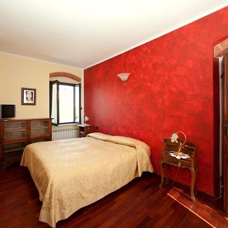 Bed and Breakfast Vecchia Locanda Sarzana Exterior foto